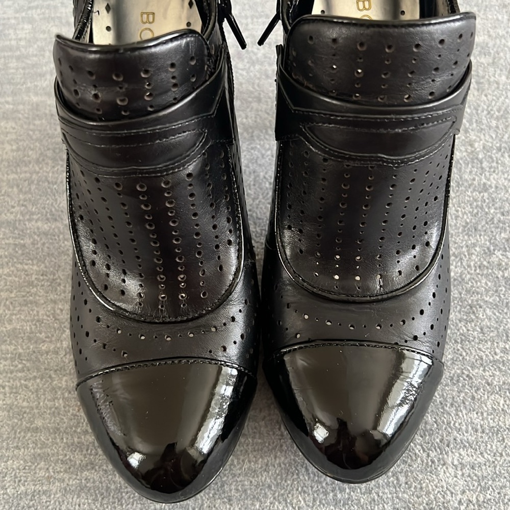 BCBGirls Cherie Black 4 In.‎ Heeled Boots Women 8M Leather Upper Perforated Zip - Picture 5 of 12
